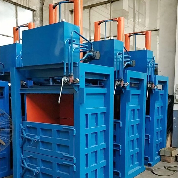 Heavy Duty Vertical Baler
